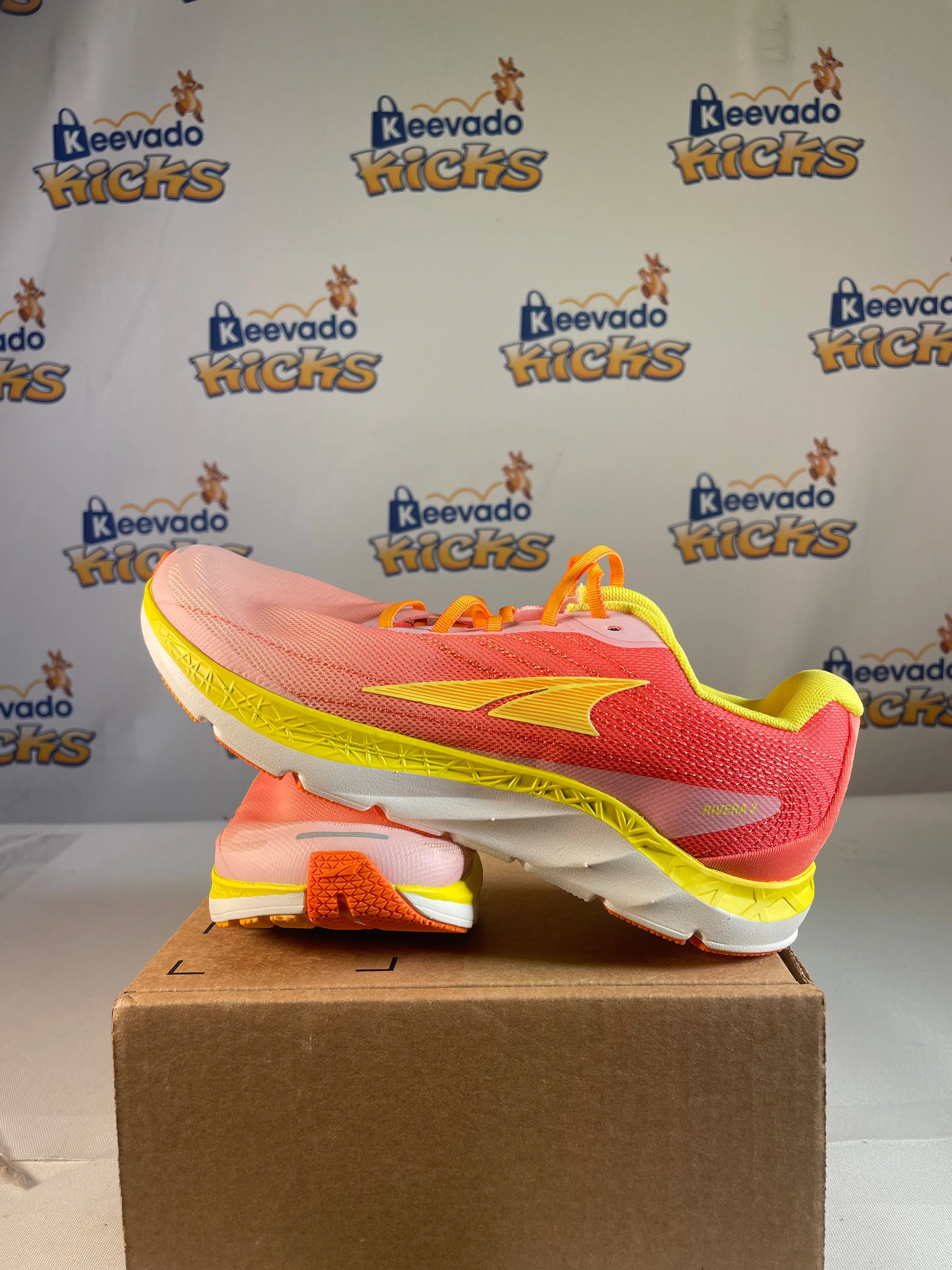 Altra Womens Rivera 2, Orange/Yellow (Women's) 8.5W (RB)