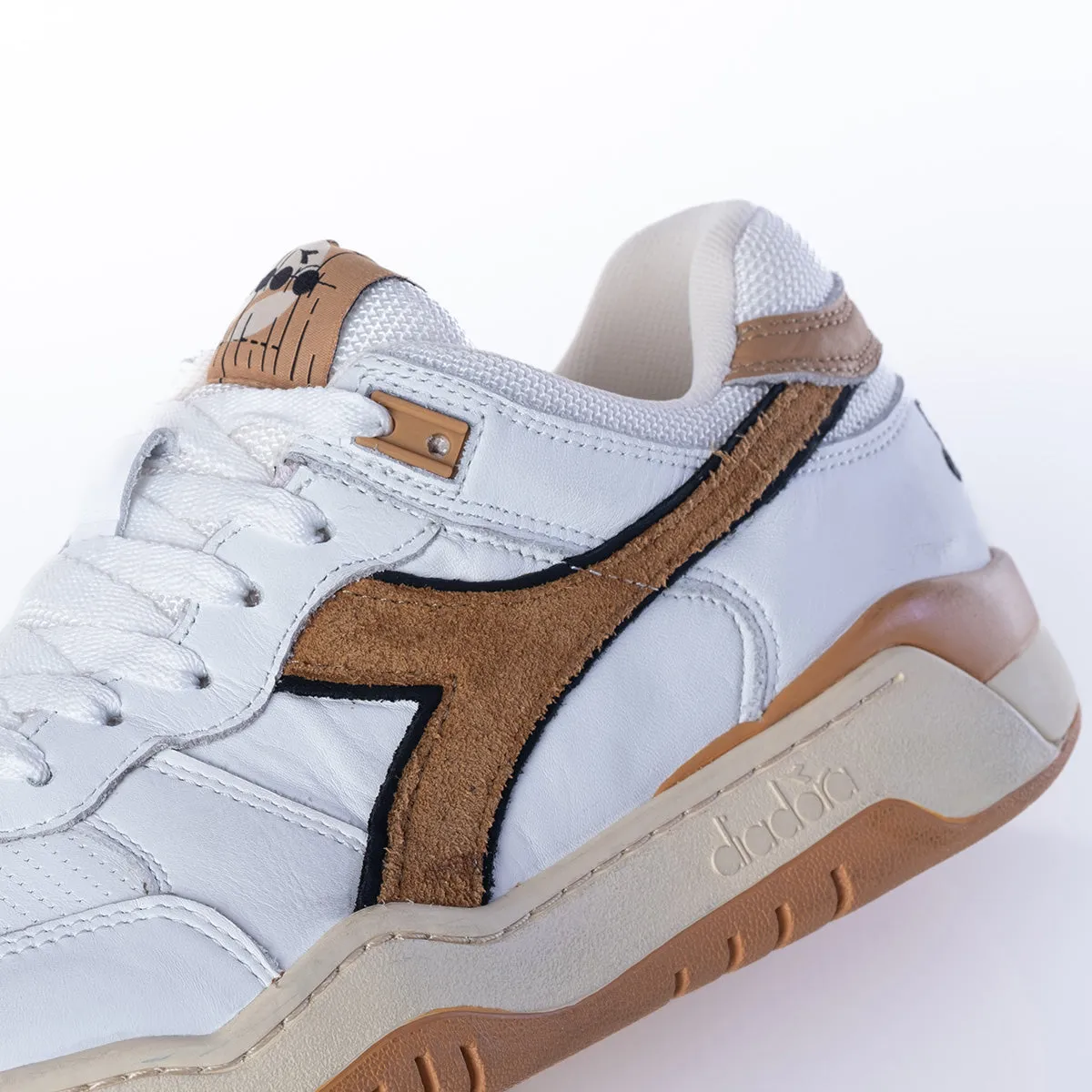 DIADORA HERITAGE B. 560 USED WHITE BEIGE DOE