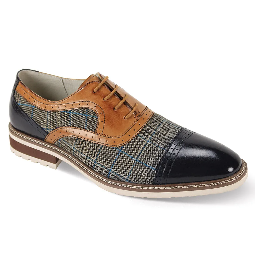 Giovani cap toe two-tone leather shoes