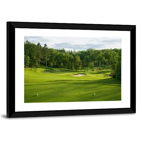 Golf Green With Bunkers Canvas Wall Art