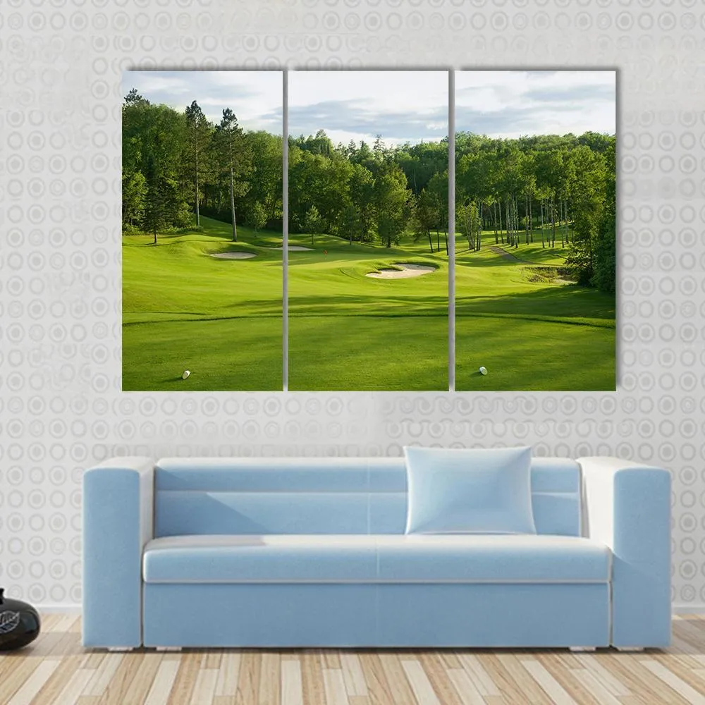 Golf Green With Bunkers Canvas Wall Art