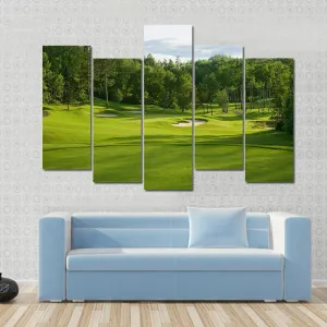 Golf Green With Bunkers Canvas Wall Art