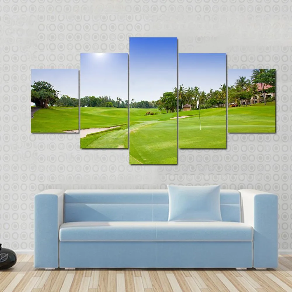 Green Field For Golf Canvas Wall Art