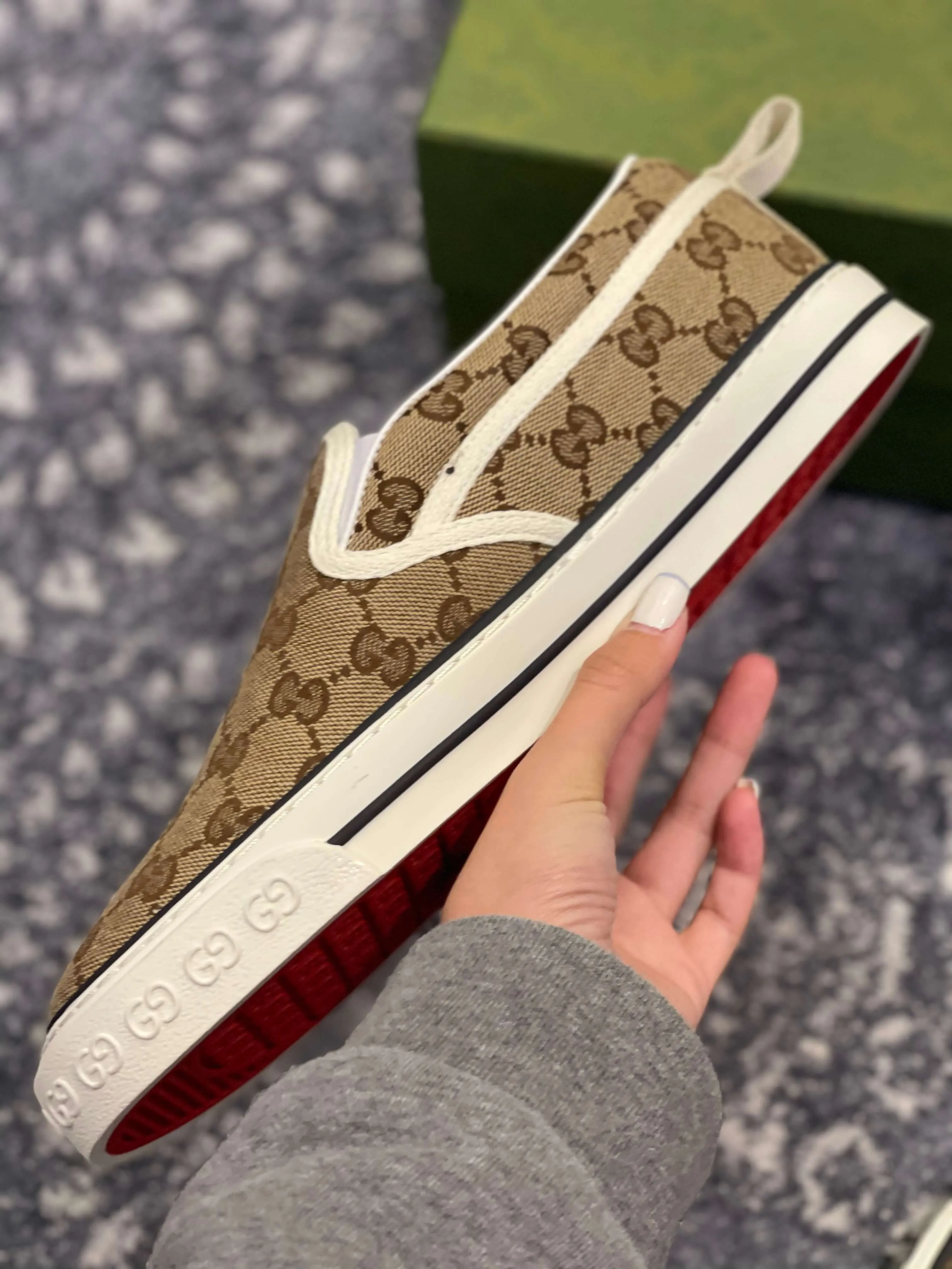 Gucci Tennis 1977 Beige Ebony Slip On Sneakers