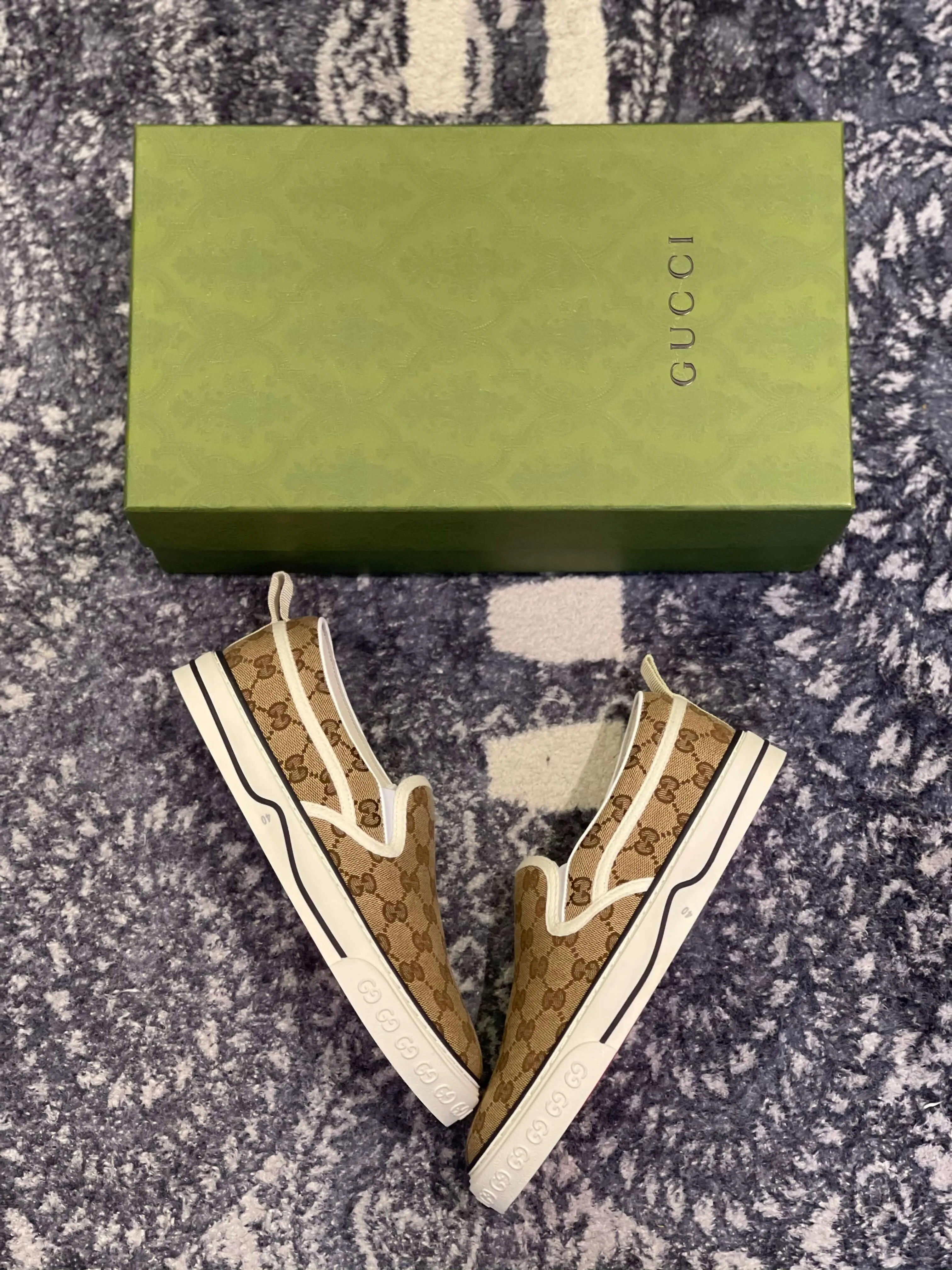 Gucci Tennis 1977 Beige Ebony Slip On Sneakers