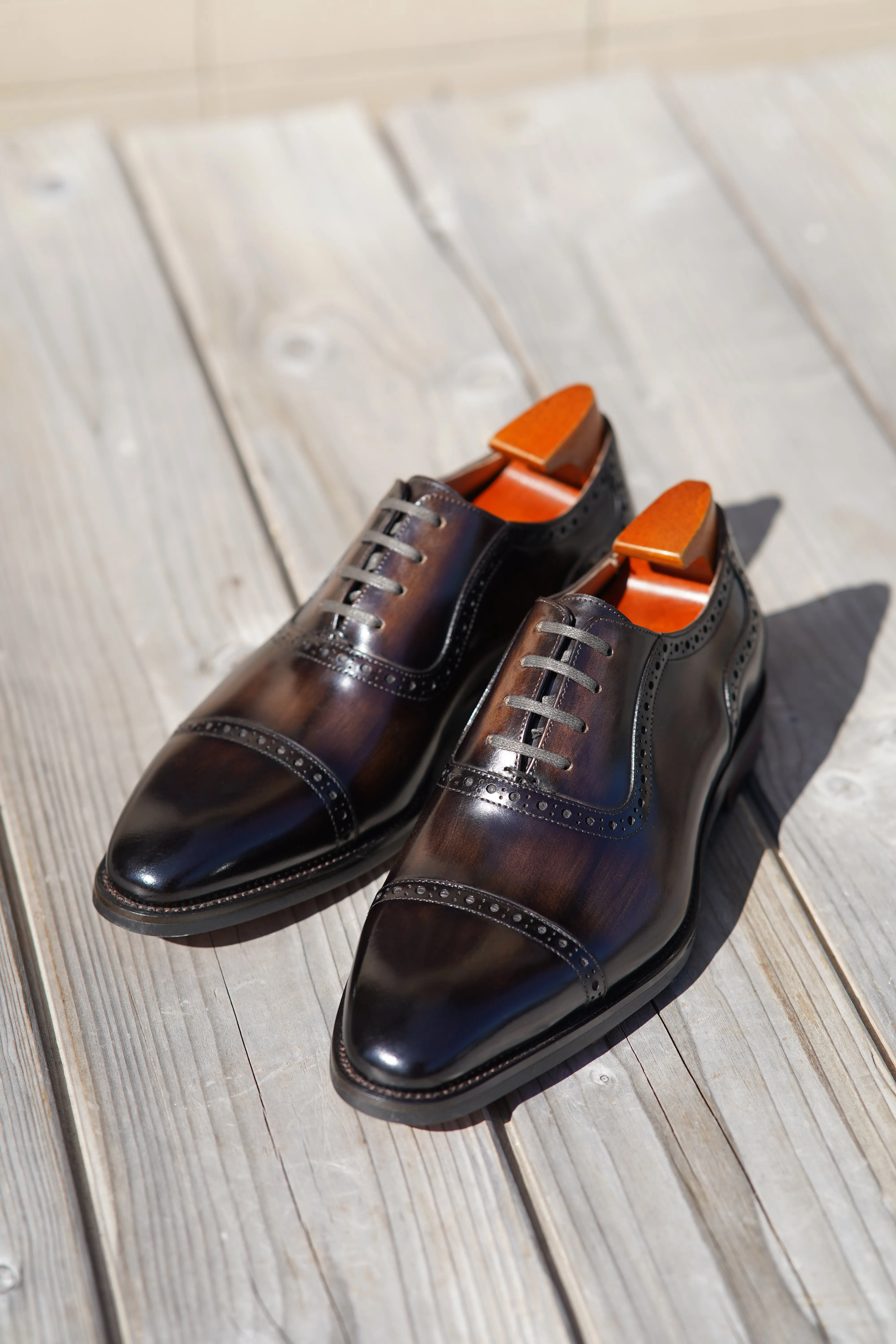 Hand-Painted Brown Oxford Shoes