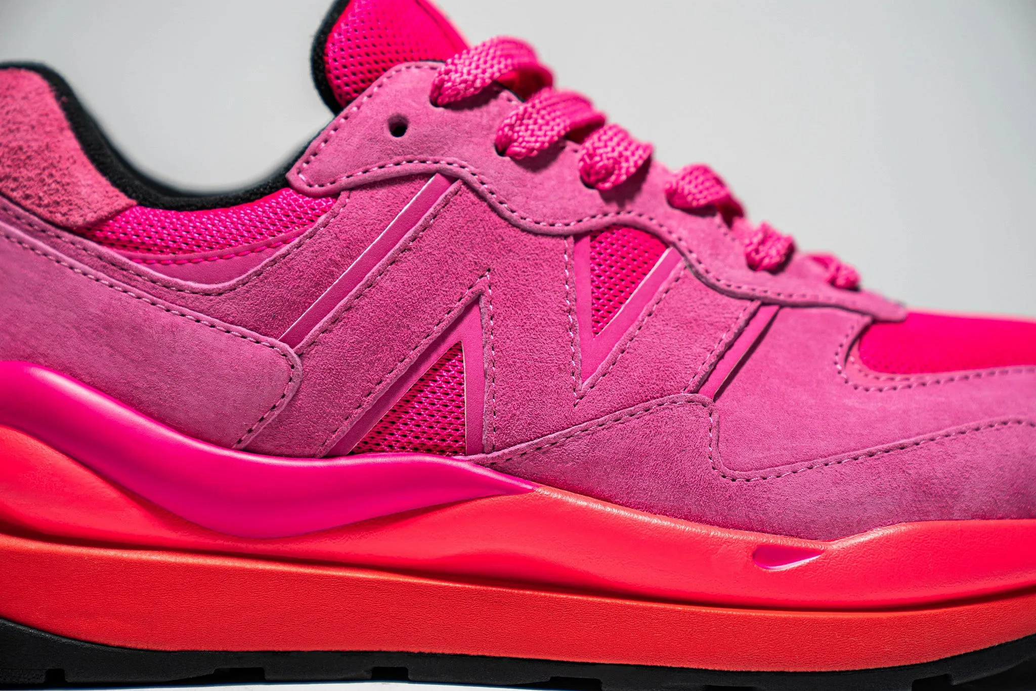 New Balance Mens M5740VD 'Pink Glo' Shoes