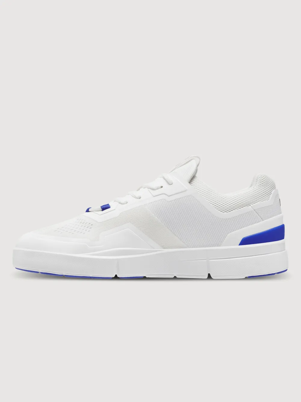 On Cloud Women’s The ROGER Spin Sneakers- White/Indigo