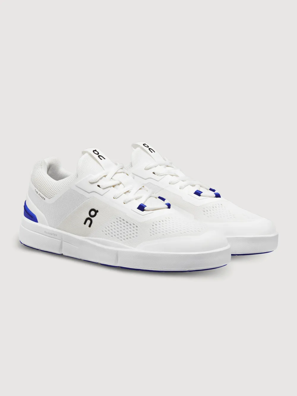 On Cloud Women’s The ROGER Spin Sneakers- White/Indigo