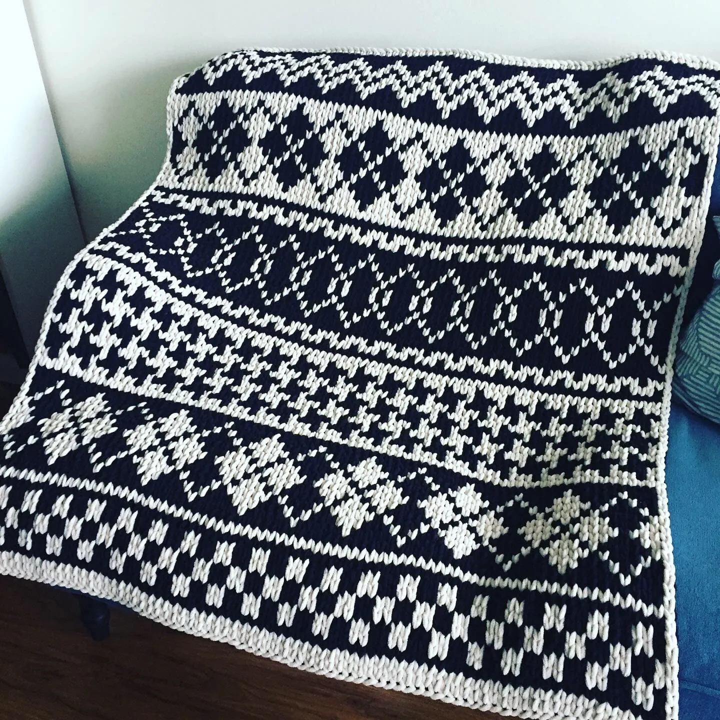 PATTERN: Preppy Vibes Scandinavian Blanket