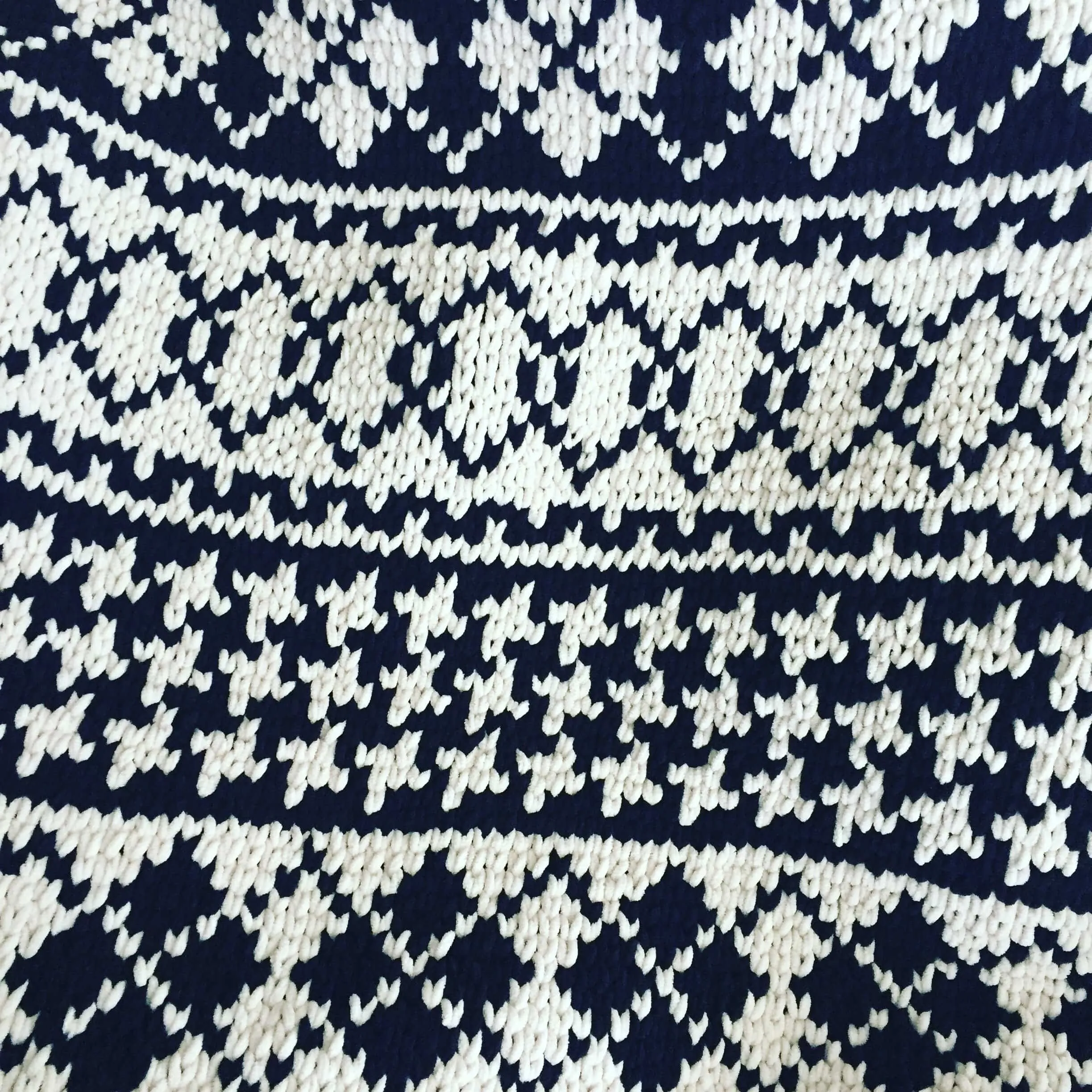 PATTERN: Preppy Vibes Scandinavian Blanket