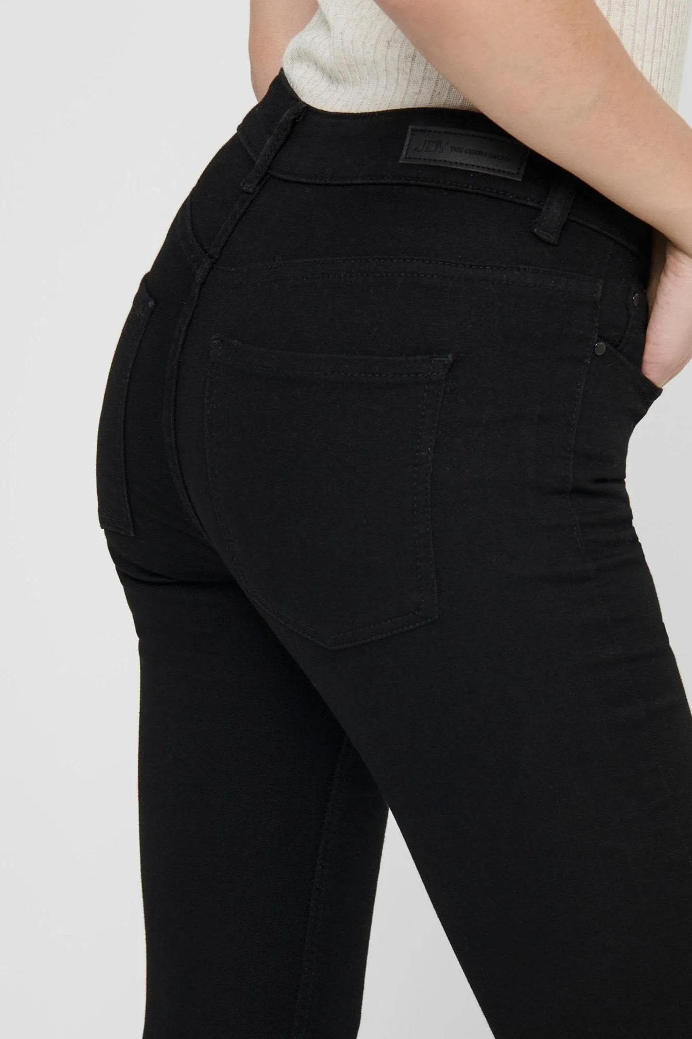 Performance Jeans - Black (mid-waist)