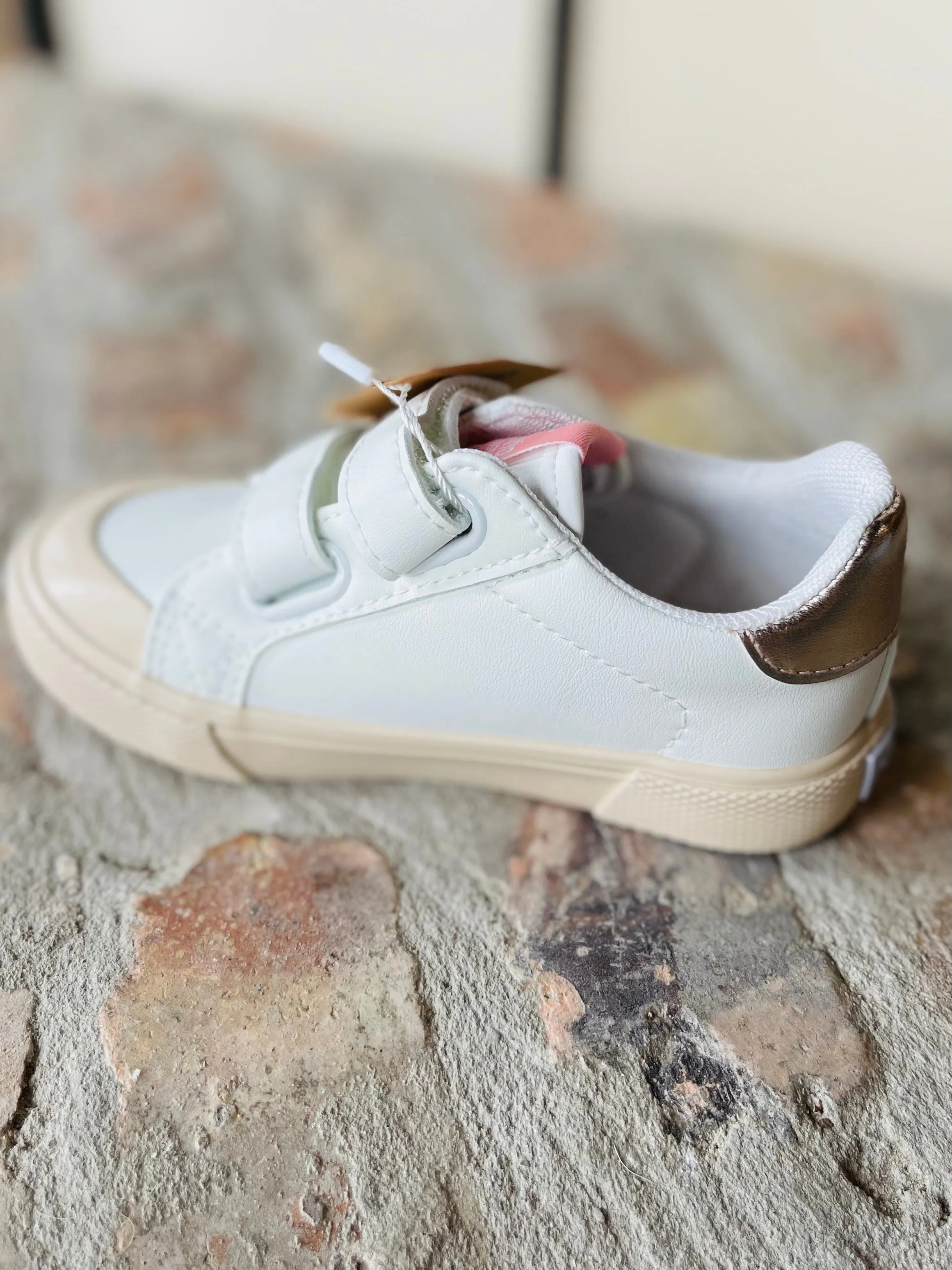 Tribu Faux Leather Tennis Shoe